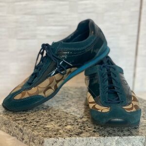 Peacock blue / teal Coach shoes size 8